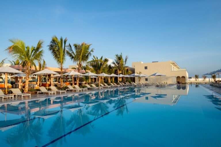 The-Mora-Zanzibar-Swimming-Pool-Check-Charis