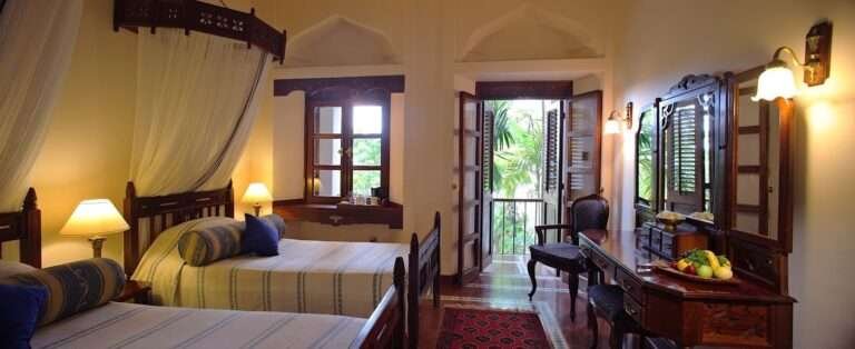 standard-twin-room-at-zanzibar-serena-hotel